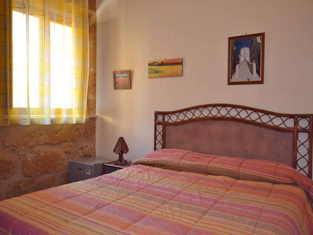 Bed and Breakfast Domus Antiqua Agrigent Exterior foto