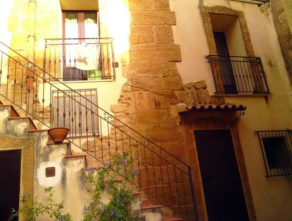 Bed and Breakfast Domus Antiqua Agrigent Exterior foto